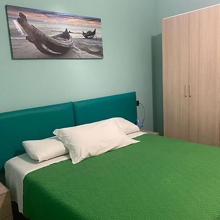 The Orange House Bed & Breakfast Асемини Екстериор снимка